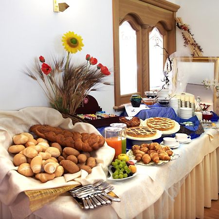 אנדלו Cavallino Lovely Hotel מראה חיצוני תמונה