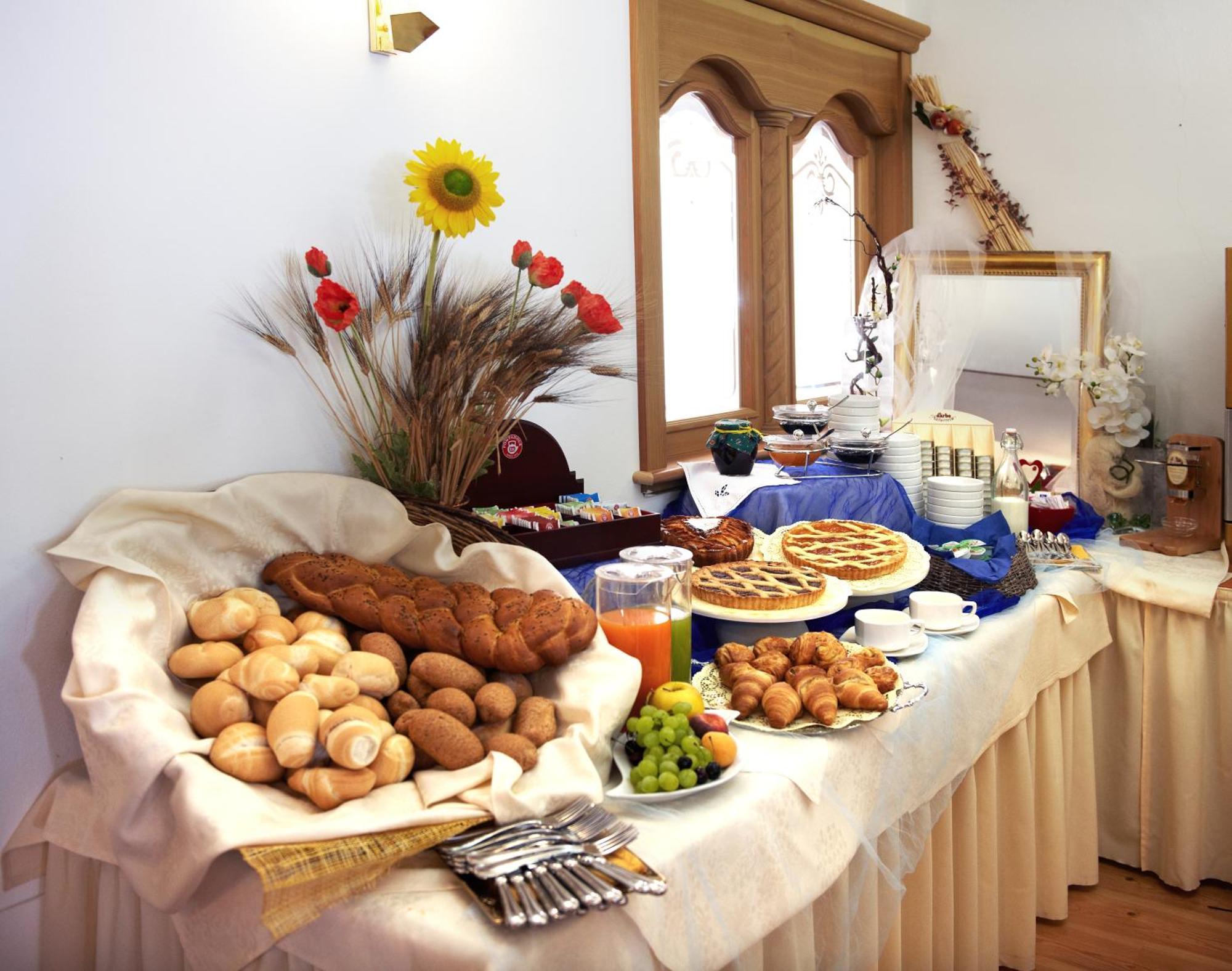 אנדלו Cavallino Lovely Hotel מראה חיצוני תמונה